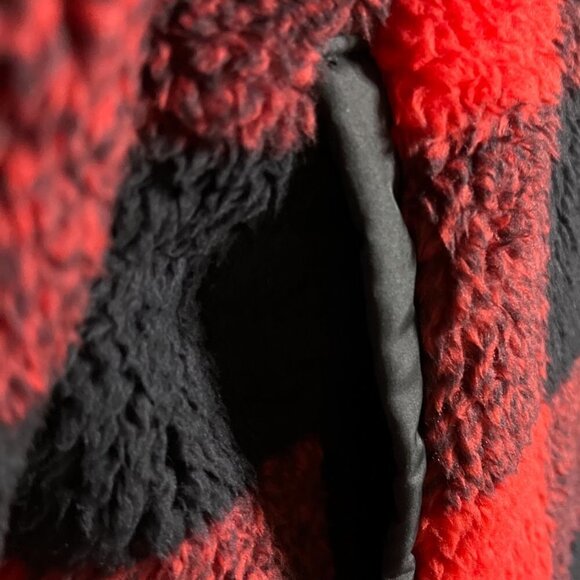 Steve Madden | Red & Black Buffalo Check Quilted Fleece Snap-Up Jacket - Plus XL - Picture 4 of 7